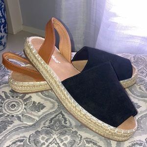Black Espadrille Flat Sandals NIB